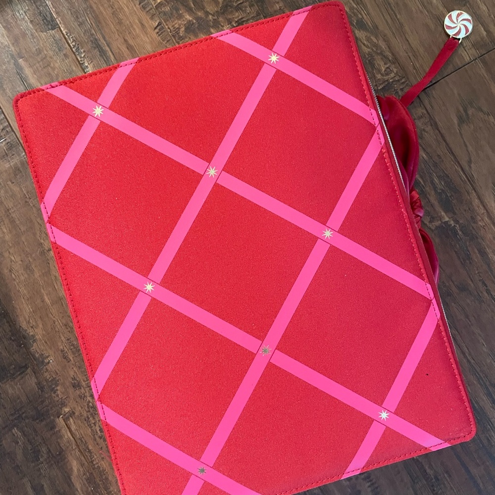 Estee lauder holiday bag